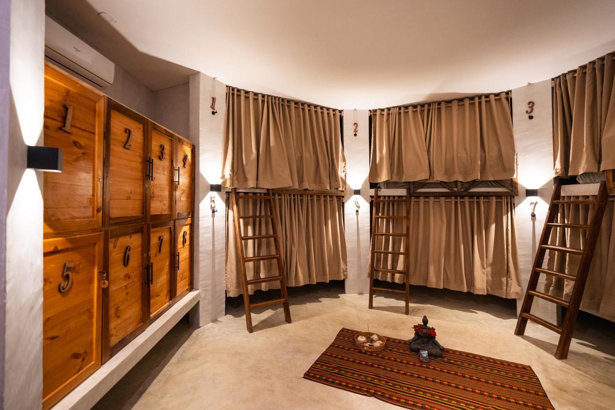 Leisy'S Garden Hostel & Rooms Samana Ngoại thất bức ảnh