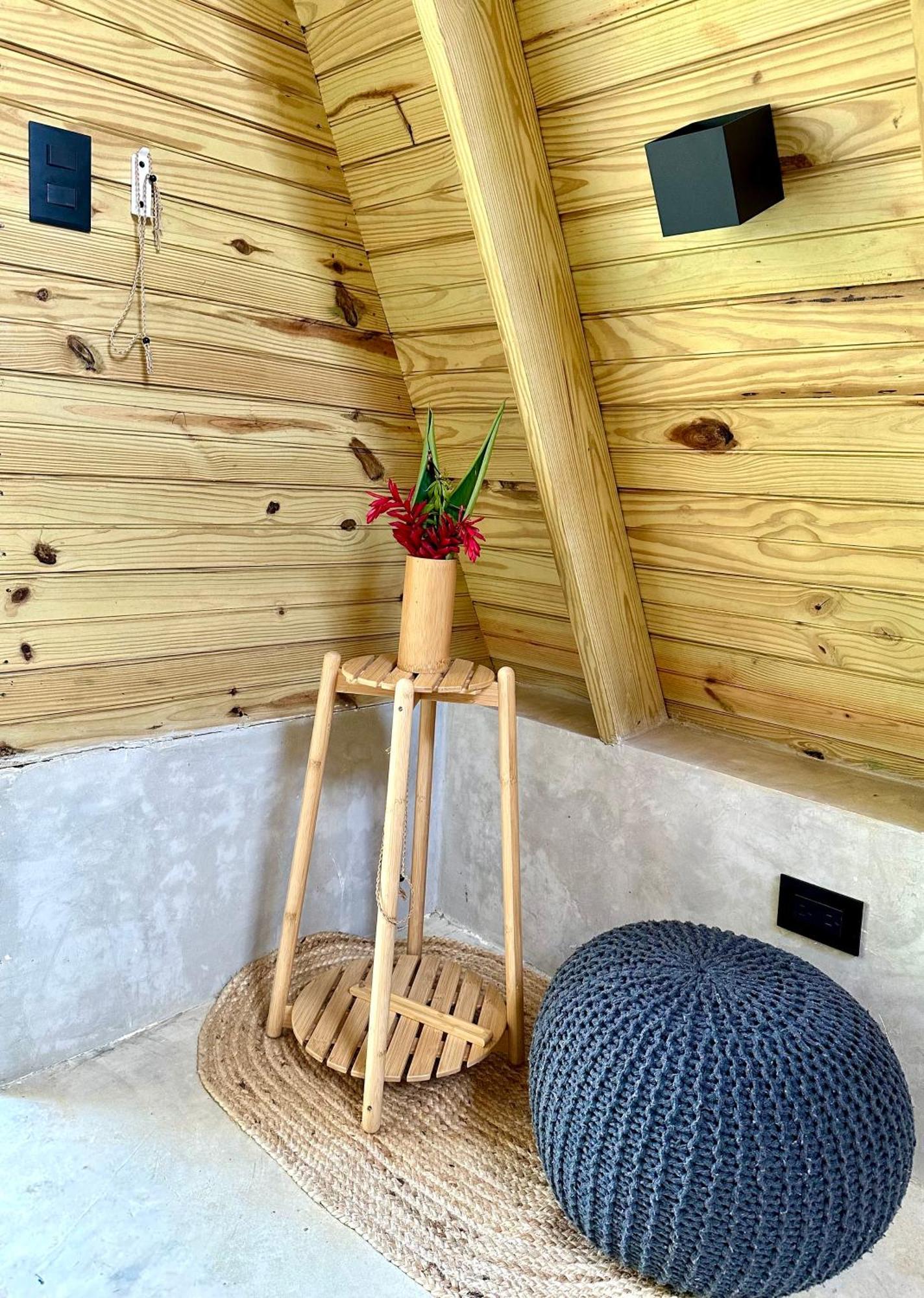 Leisy'S Garden Hostel & Rooms Samana Ngoại thất bức ảnh